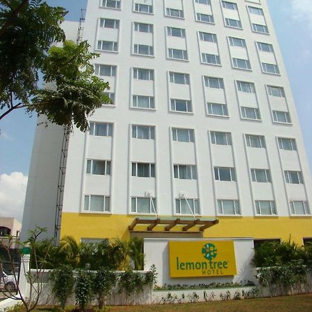 Lemon Tree Hotel Madras Buitenkant foto