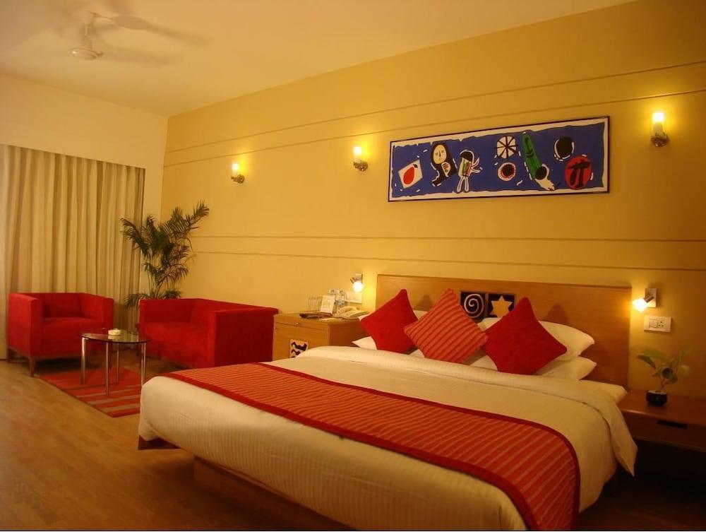 Lemon Tree Hotel Madras Buitenkant foto