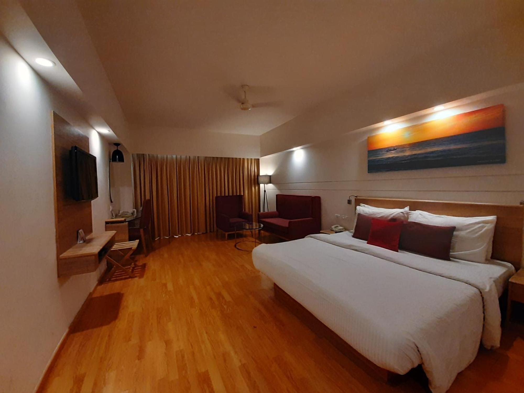 Lemon Tree Hotel Madras Buitenkant foto